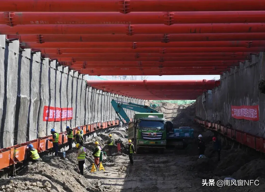 随着各地本土新增确诊病例降为0例，目前的防疫重点转为防境外输入病例，经济发展正在全力复苏。(图7)