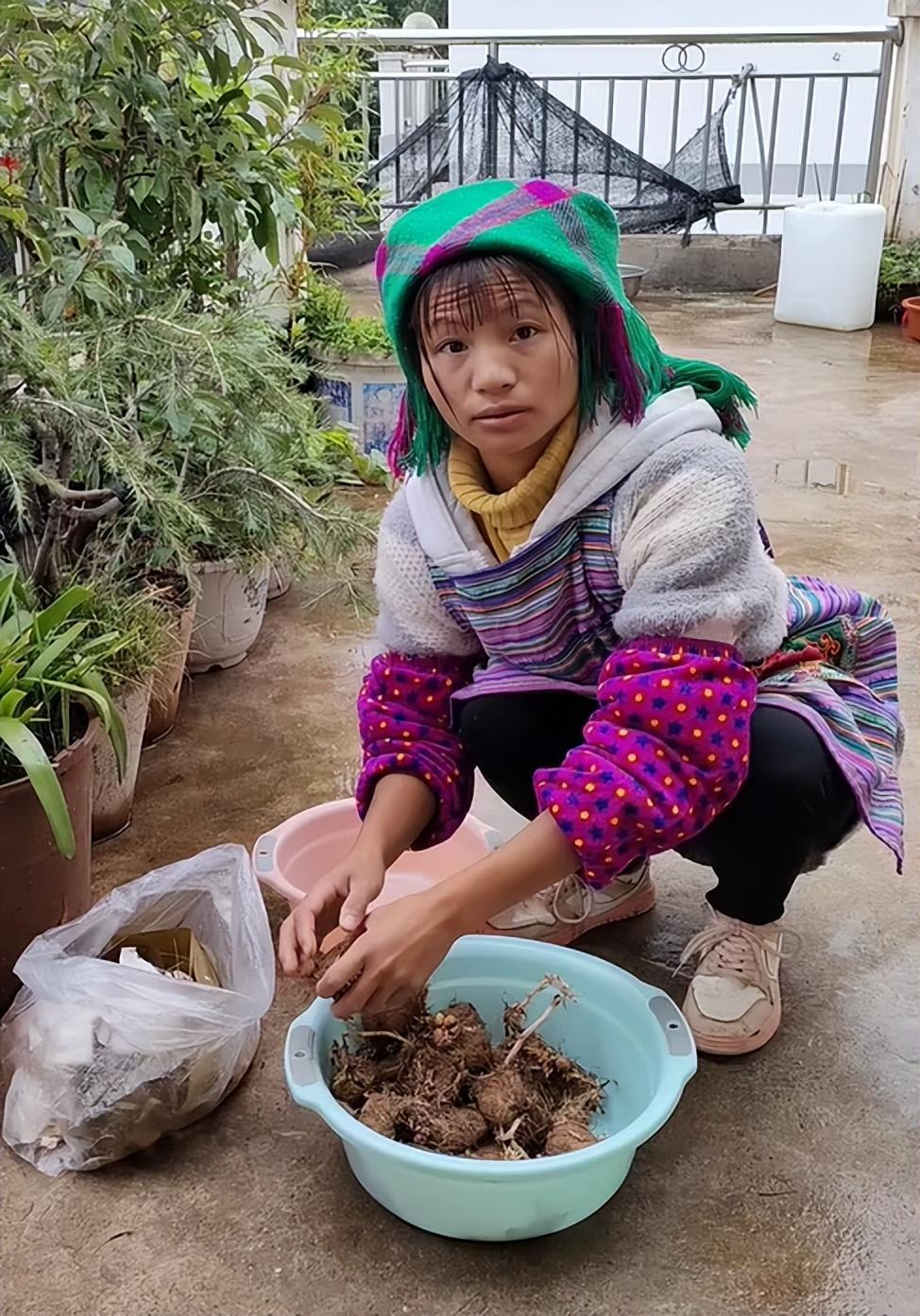 从靓丽少女到金年会体育app下载官网疲惫主妇，人生这出戏也太狗血了吧！(图23)